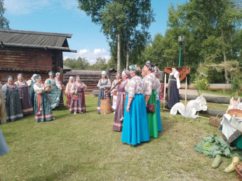 Фольклорный праздник «Три Спаса»